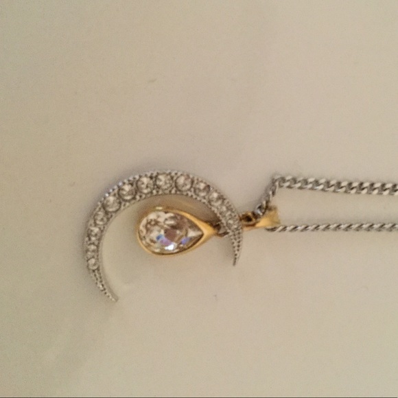 Swarovski Moon raindrop pendant silver necklace - Picture 2 of 6
